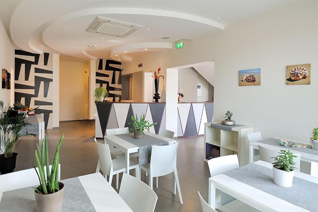Hotel & Residence Cavalluccio Marino Rimini Luaran gambar