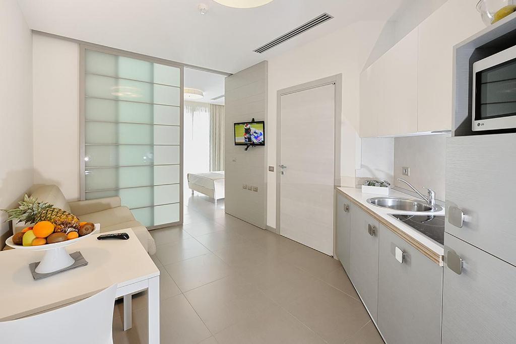 Hotel & Residence Cavalluccio Marino Rimini Luaran gambar