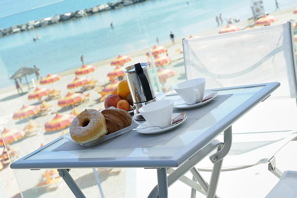 Hotel & Residence Cavalluccio Marino Rimini Luaran gambar