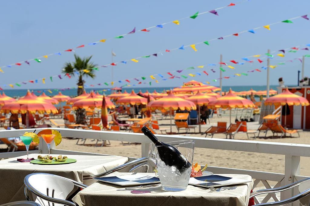 Hotel & Residence Cavalluccio Marino Rimini Luaran gambar