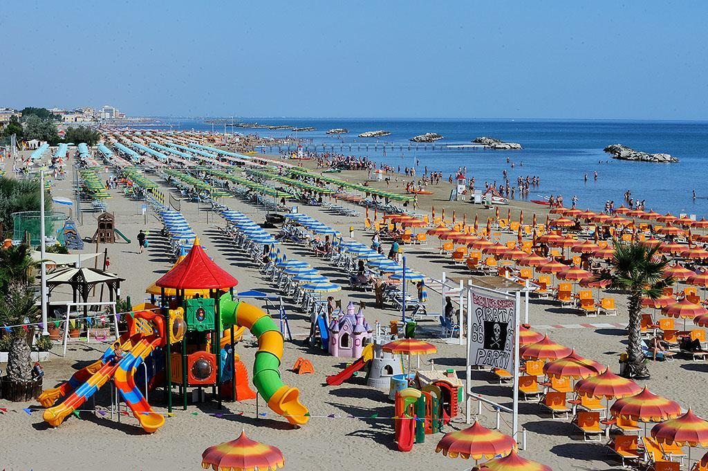 Hotel & Residence Cavalluccio Marino Rimini Luaran gambar