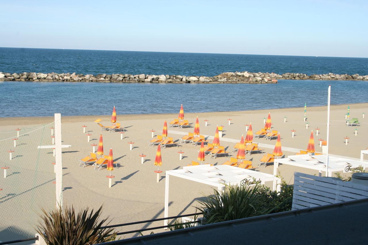 Hotel & Residence Cavalluccio Marino Rimini Luaran gambar